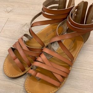 American Eagle Sandals